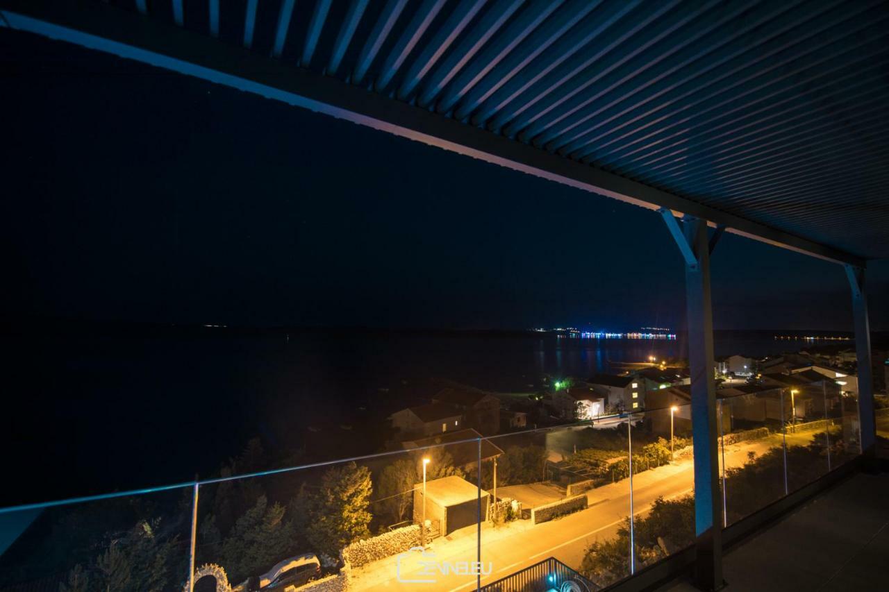 Villa Madomi Kustici Luaran gambar