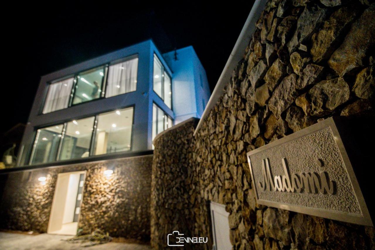 Villa Madomi Kustici Luaran gambar